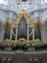 Die Gottfried-Silbermann-Orgel  in der Hofkirche in Dresden, Sachsen