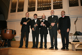 links nach rechts Prof. Dreher, Schlagwerk, die „3 Trompeten Ludwigsburg“ und KMD Grohmann