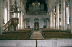 Blick auf die E.F.Walcker Orgel und die alte Empore
