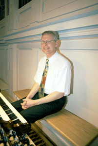 Prof. Dr. Ludger Lohmann von der Musikhochschule Stuttgart beim Einweihungskonzert. 